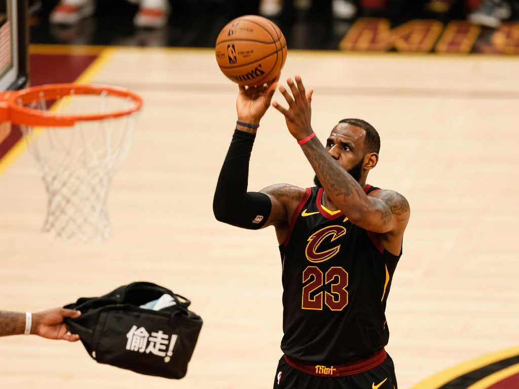 的直塞球后 的直塞球后